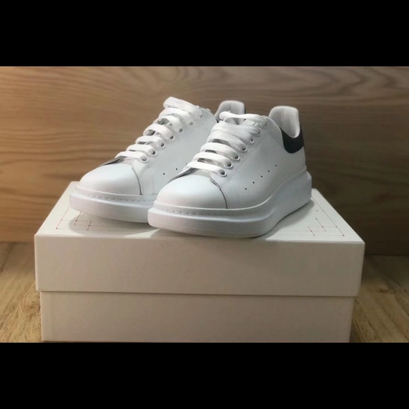 Back And White Men's Shoes Alexander McQueen - Picture 1 of 7